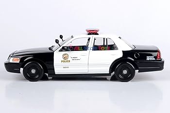 Amazon.com: Motormax 2010 Ford Crown Victoria Police